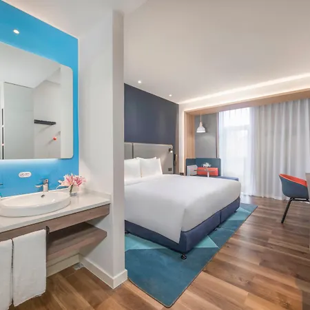 Holiday Inn Express Shanghai Gubei By Ihg 上海 Exterior photo
